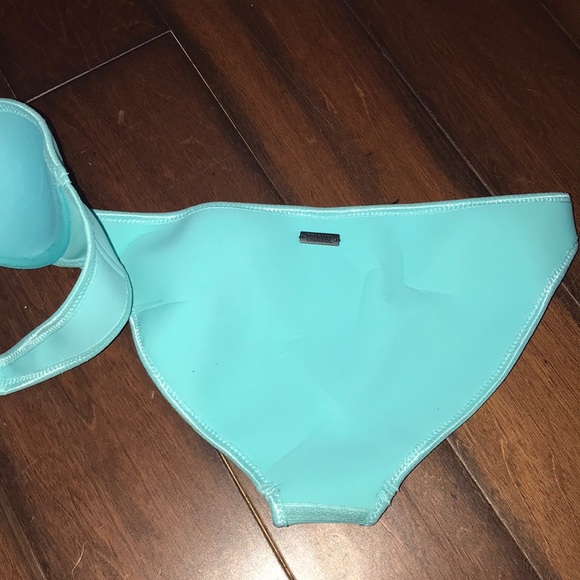 Trangl swim suit set - Picture 3 of 7